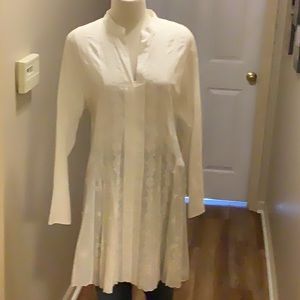 Scalloped Hem Embroidered Tunic